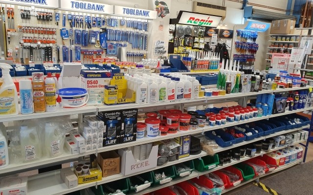 Hickman Supplies Trade Counter - Mixed range of plumbing products