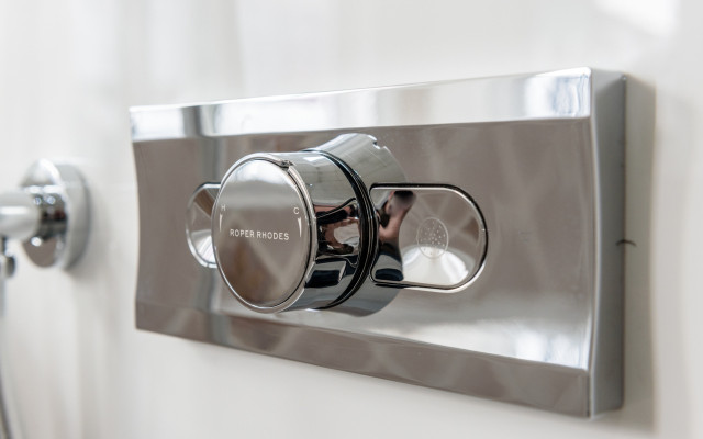 16 - Hickman Supplies Bathroom Showroom - Roper Rhodes Shower Valve