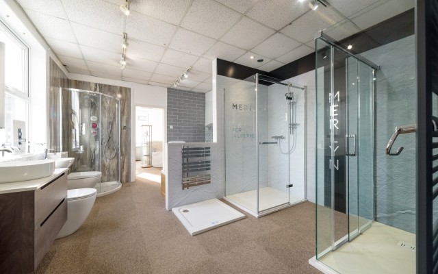 18 - Hickman Supplies Bathroom Showroom - Merlyn Shower Enclosures